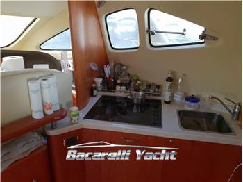 Aicon Yacht 56 Fly