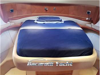 Aicon Yacht 56 Fly