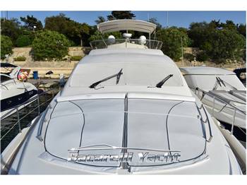 Aicon Yacht 56 Fly