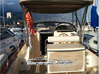 Nautica Tirrenia Viveur 8.50 Cabin