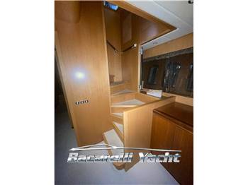Cantieri dell'Arno Leopard 24 HT