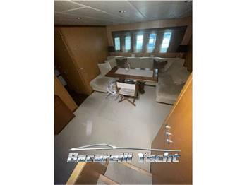 Cantieri dell'Arno Leopard 24 HT