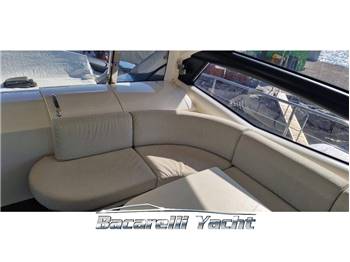 Pershing 62
