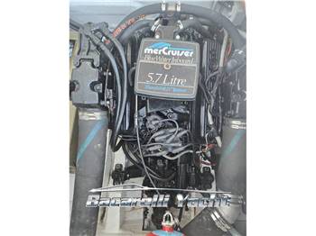 Bertram Yacht 28 Moppie