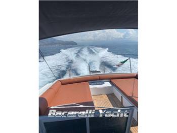 Magnum Marine 53 sport
