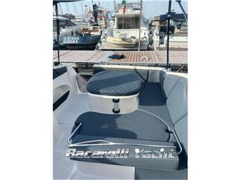 Nautica Iavarone IAV 28