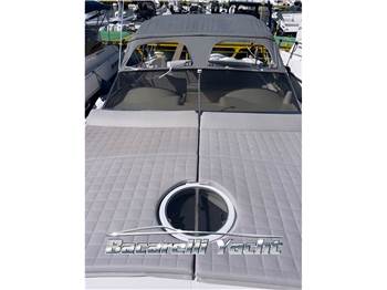 Tornado Yacht 45 Express Flus Deck