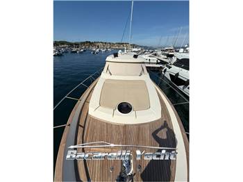 Solare Yacht 47 Coupè
