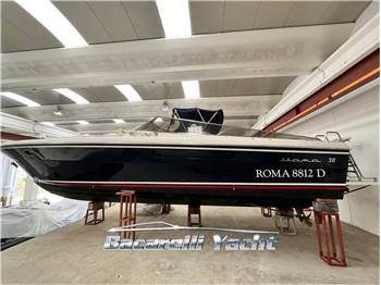 Cantieri Navali di Roma Itama 38