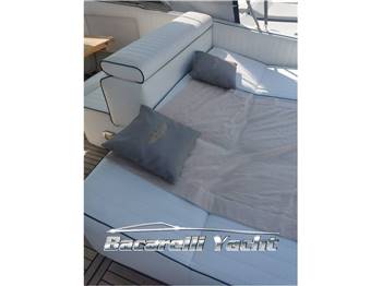 Tornado 38 Flush Deck Natante