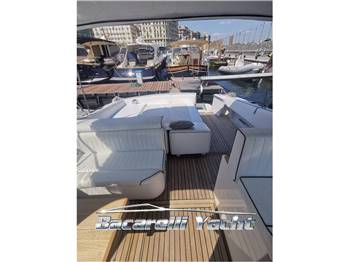 Tornado 38 Flush Deck Natante