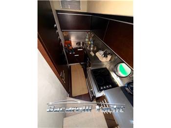 Azimut 68S