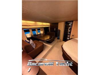 Azimut 68S