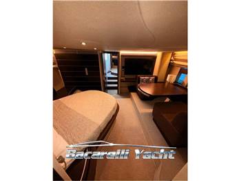 Azimut 68S