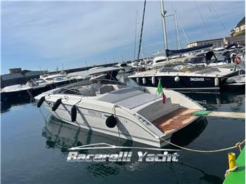 Tornado Yacht 45 Express Flus Deck