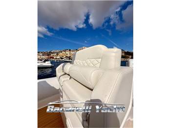 Immenso Boat 900
