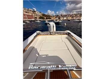 Immenso Boat 900