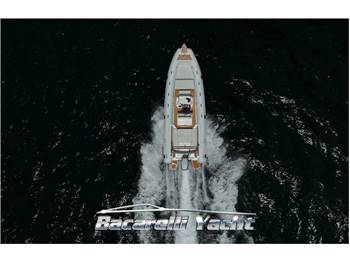 Immenso Boat 900