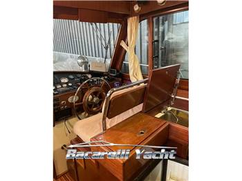 Austin Parker 42 Lobster
