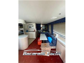 Hatteras Yacht 54 Convertible