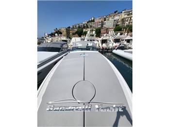Tornado 44 Flush Deck