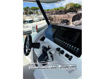 Coastal Boat 12 Rada