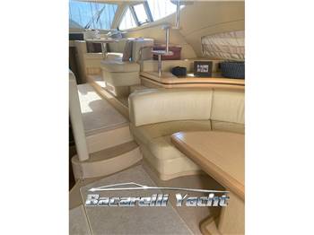 Ferretti 550