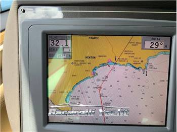 Ferretti 550