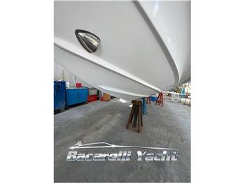 Nautica Vincent Blade 28