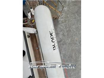 Nautica Vincent Blade 28