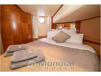AZIMUT YACHT 50 FLY