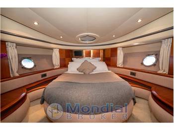 AZIMUT YACHT 50 FLY