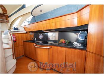 AZIMUT YACHT 50 FLY