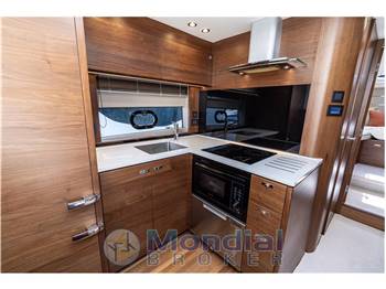 PRINCESS V50 OPEN