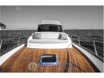 MIMI LIBECCIO 9.5 CABIN