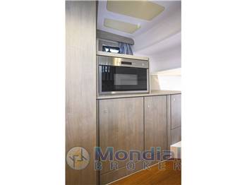 MIMI LIBECCIO 9.5 CABIN