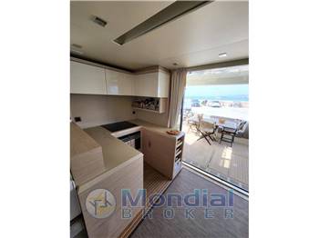 BENETEAU MONTECARLO 6