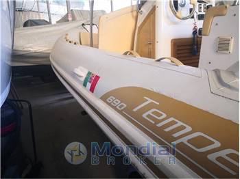 CAPELLI TEMPEST 690