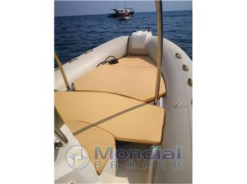 CAPELLI TEMPEST 690