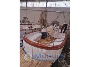 MIMI LIBECCIO  6.5 CENTER CONSOLE