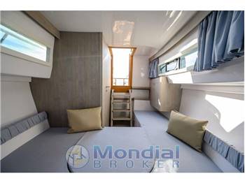 MIMI LIBECCIO 8.5 CABIN