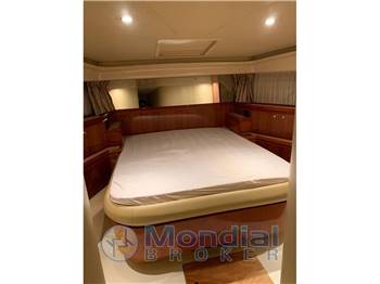 FERRETTI 620 FLY