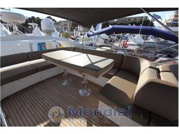 PRINCESS 52