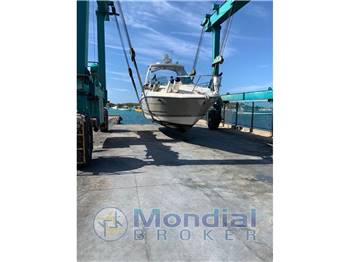 MONTEREY Boats 335