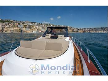 MIMI LIBECCIO 11 CABIN