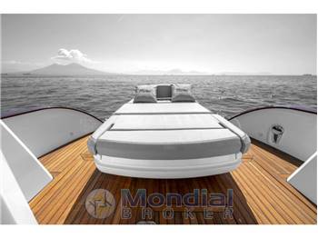 MIMI LIBECCIO 11 CABIN