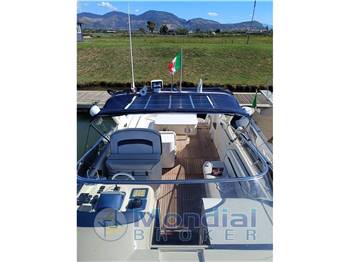 AIRON MARINE 325