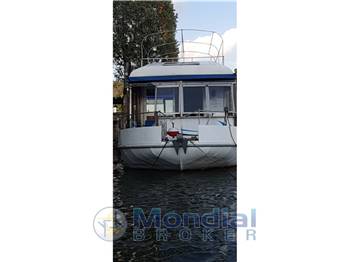 HOUSE BOAT HOUSE BOAT