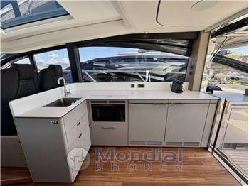 PRINCESS V55