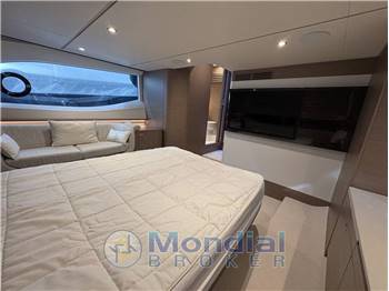 PRINCESS V55